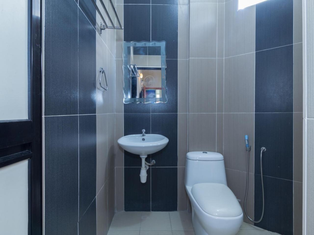 Oyo 424 Kk Inn Hotel Ampang  Εξωτερικό φωτογραφία