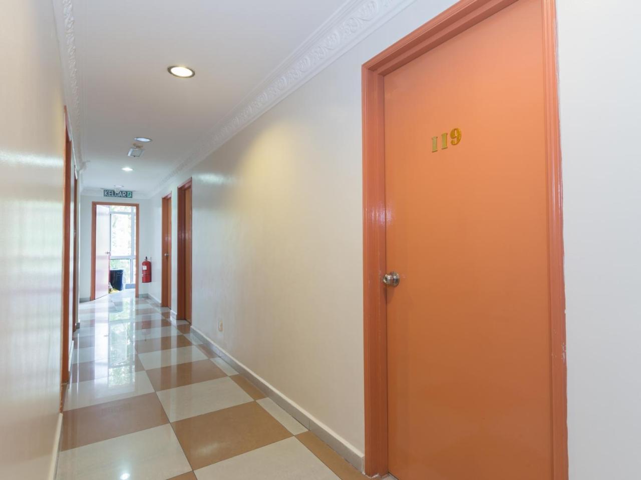 Oyo 424 Kk Inn Hotel Ampang  Εξωτερικό φωτογραφία